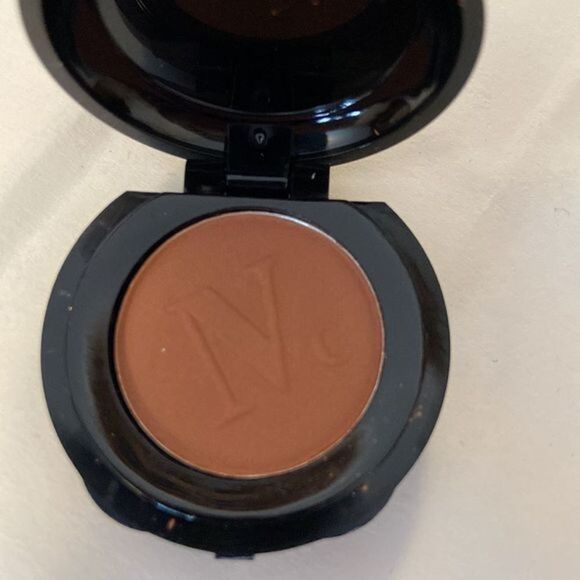 🔥3-$10🔥 NOMAD EYE SHADOW - Picture 2 of 6